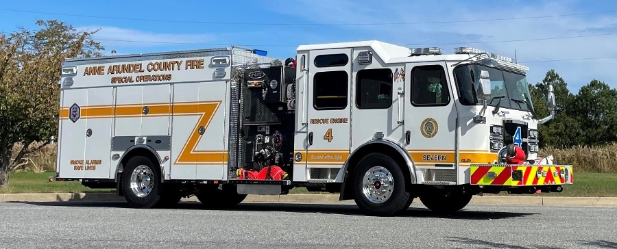 E-ONE Typhoon Stainless Steel Rescue Pumper